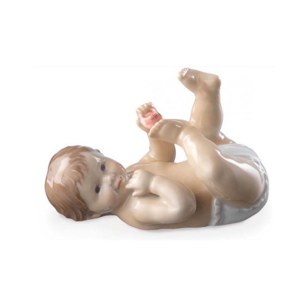 Neonata con ciuccio [71a42fce]
