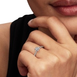 Anello Fiore Luminoso [927a5b0d]